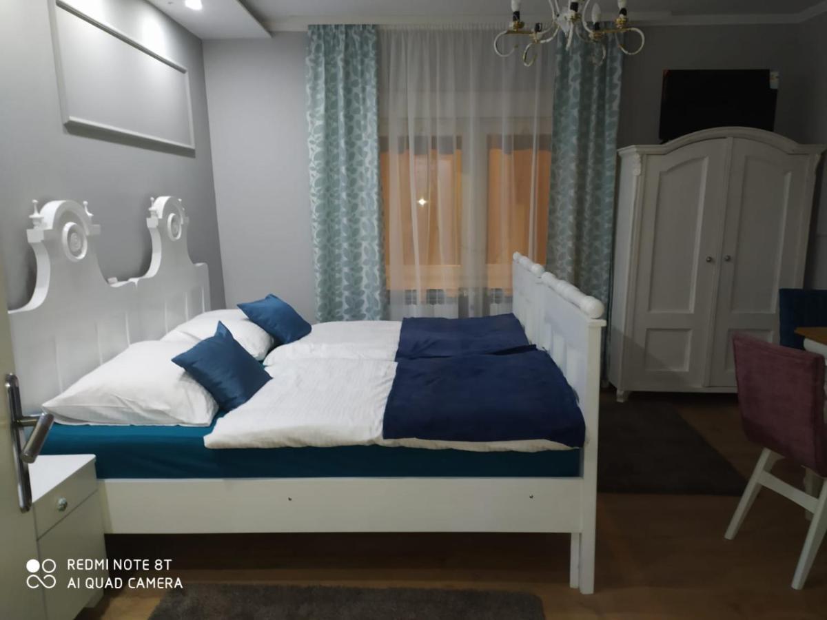 Bed & Breakfast Lucia - Apartments&rooms 3*