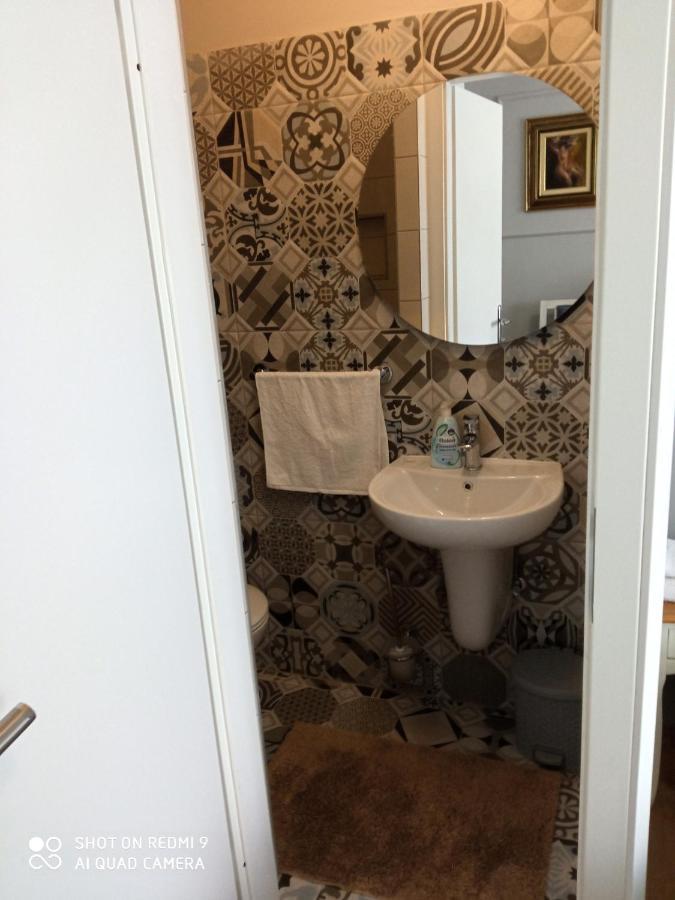 Lucia - Apartments&rooms Slavonski Brod