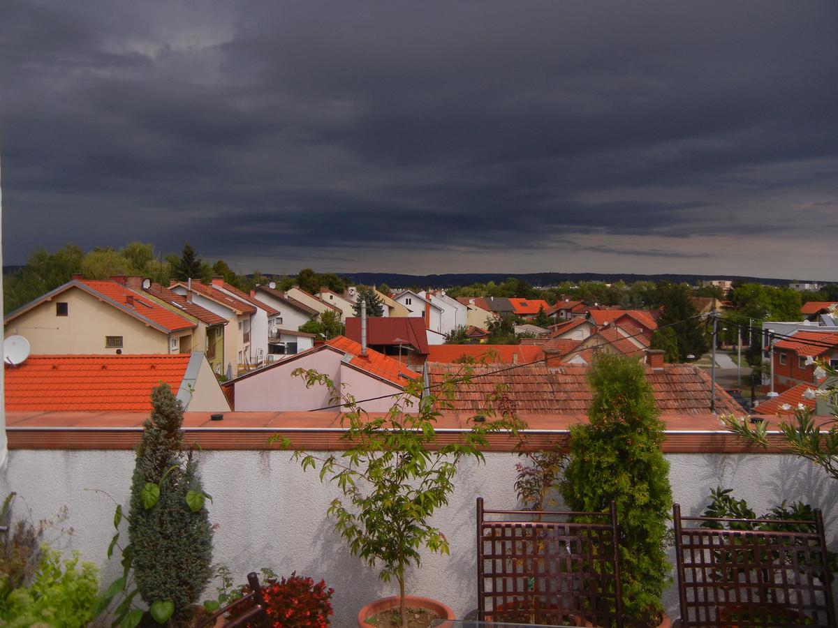 Lucia - Apartments&rooms Bed & Breakfast Slavonski Brod